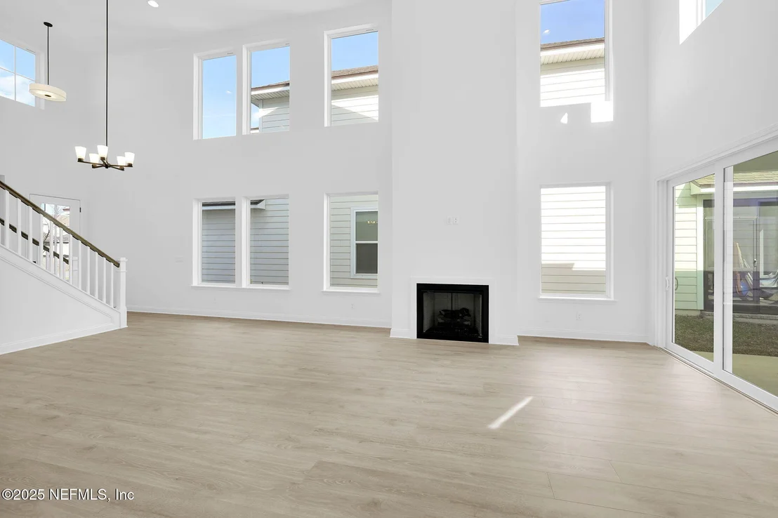 Photo of 299 REFLECTIONS Avenue