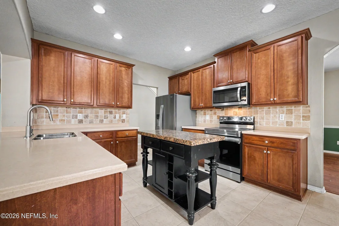 Photo of 276 JOHNS CREEK Parkway