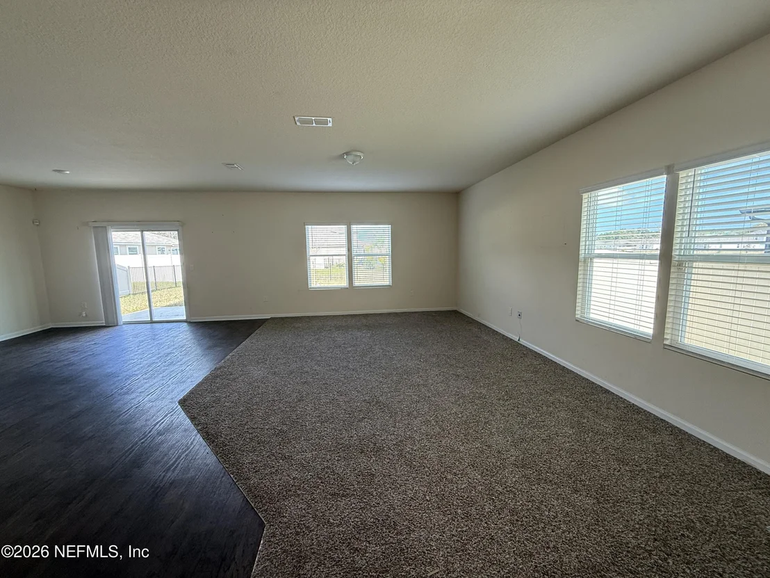 Photo of 150 AVEIRO Way
