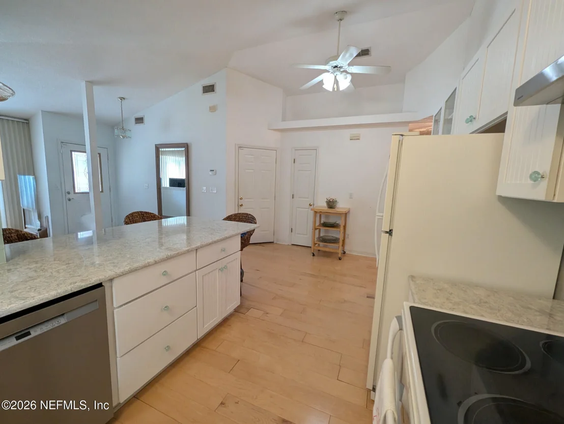 Photo of 104 D Street