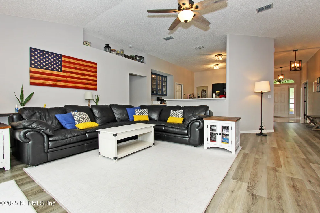 Photo of 14603 BERRINGER Lane
