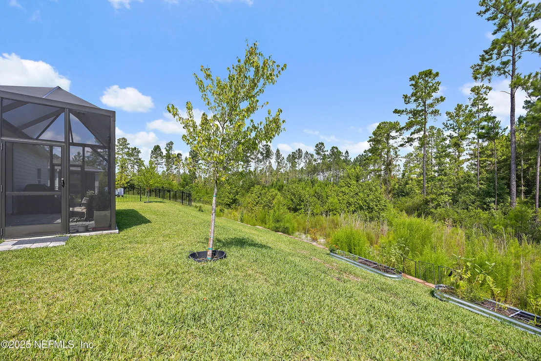 Photo of 75837 PONDSIDE Lane