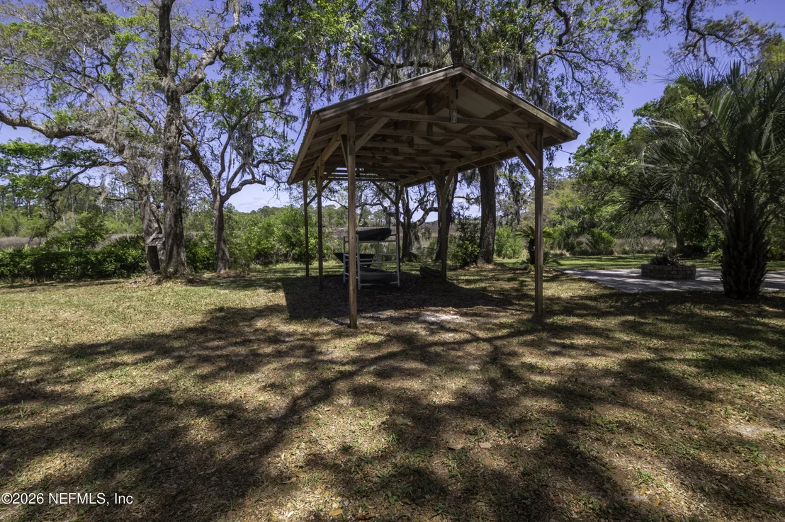 Photo of 430 COOPERS COVE Road