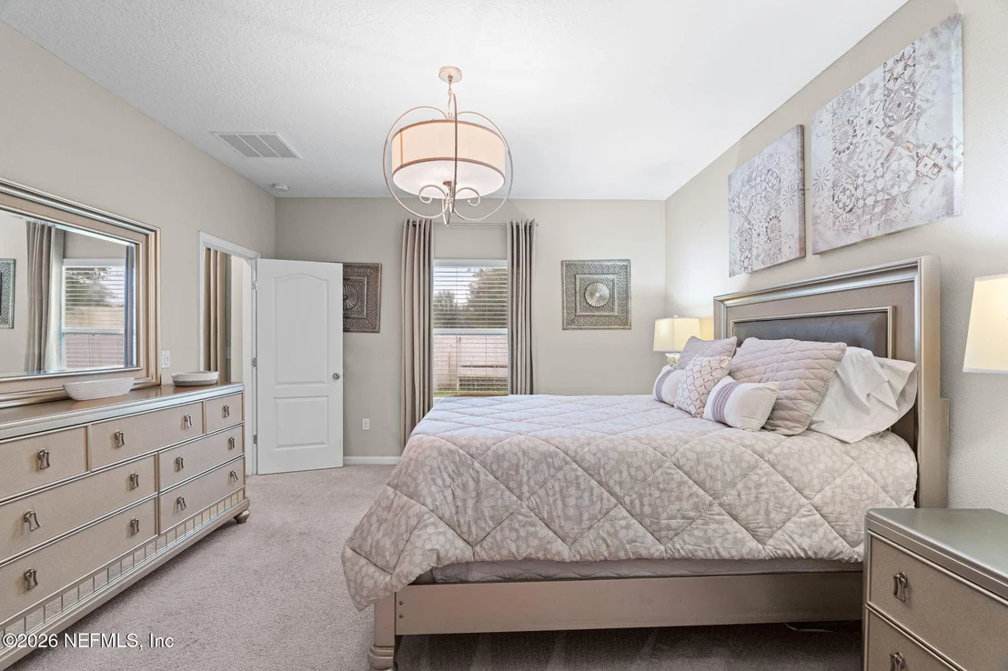 Photo of 39 CRYSTAL CREST Lane