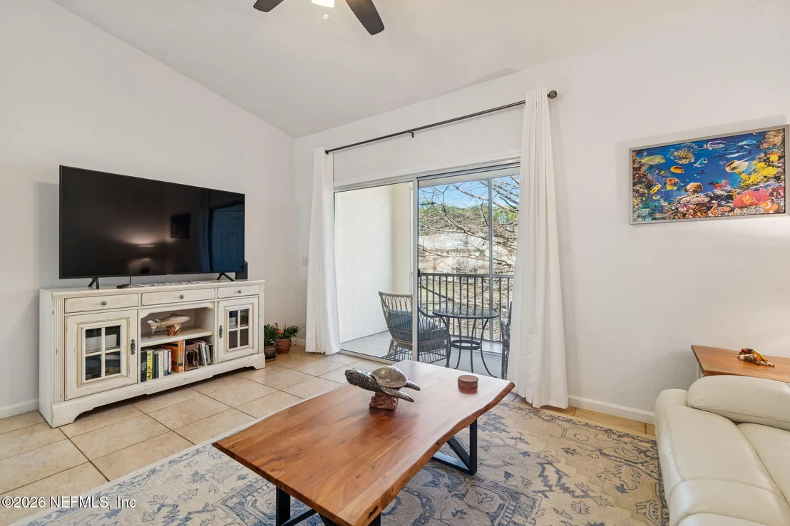 Photo of Unit 1005 at 175 BAYBERRY Circle