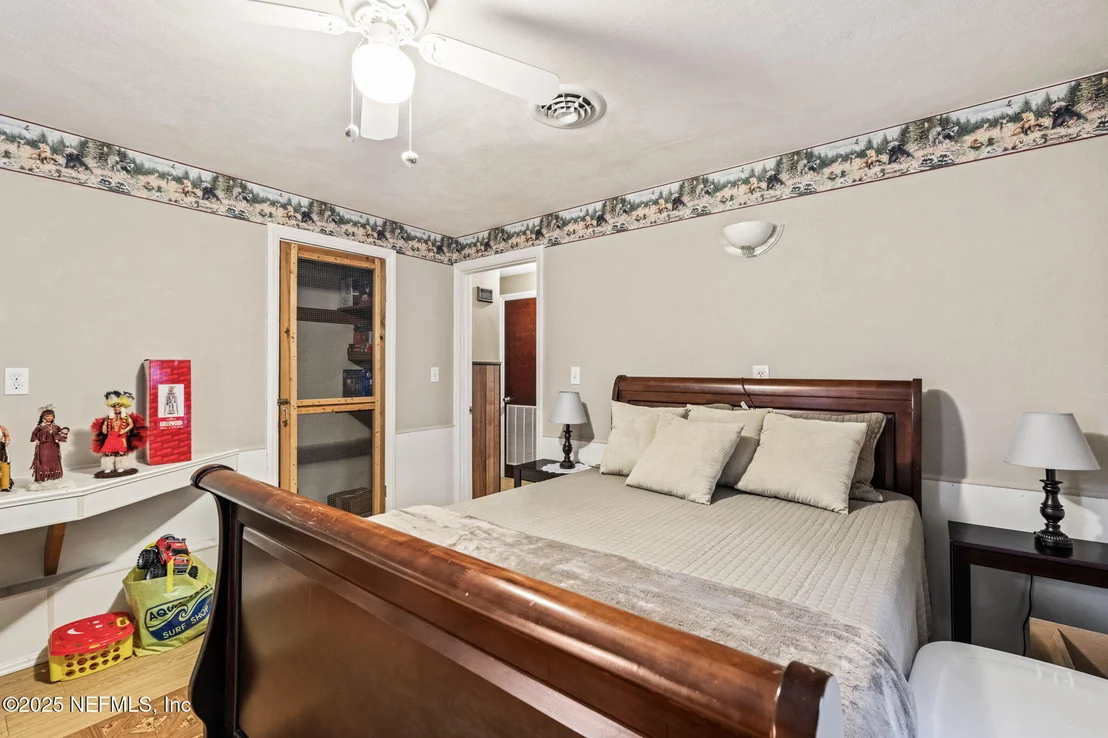 Photo of Unit C at 5705 COUNTY ROAD 208