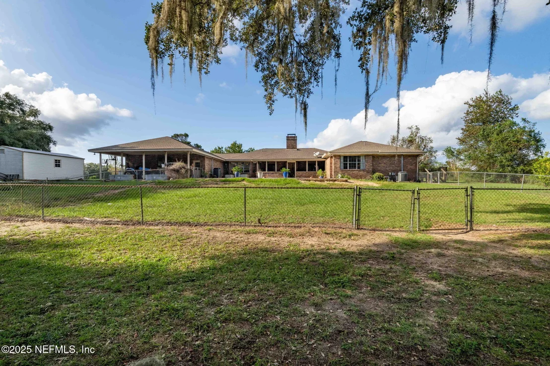 Photo of 105 DAIRY Road