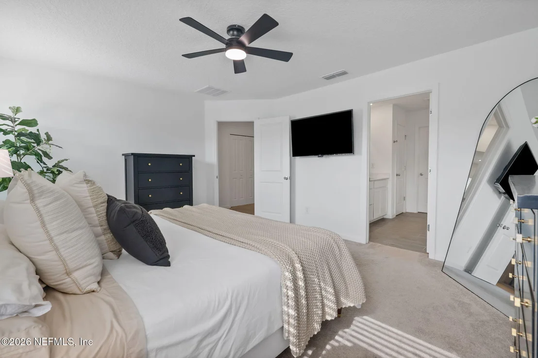 Photo of 56 DISSTON Cove