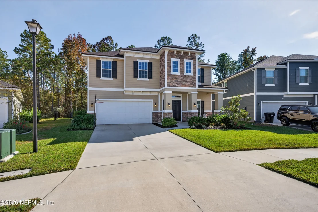 Photo of 688 SYCAMORE Way