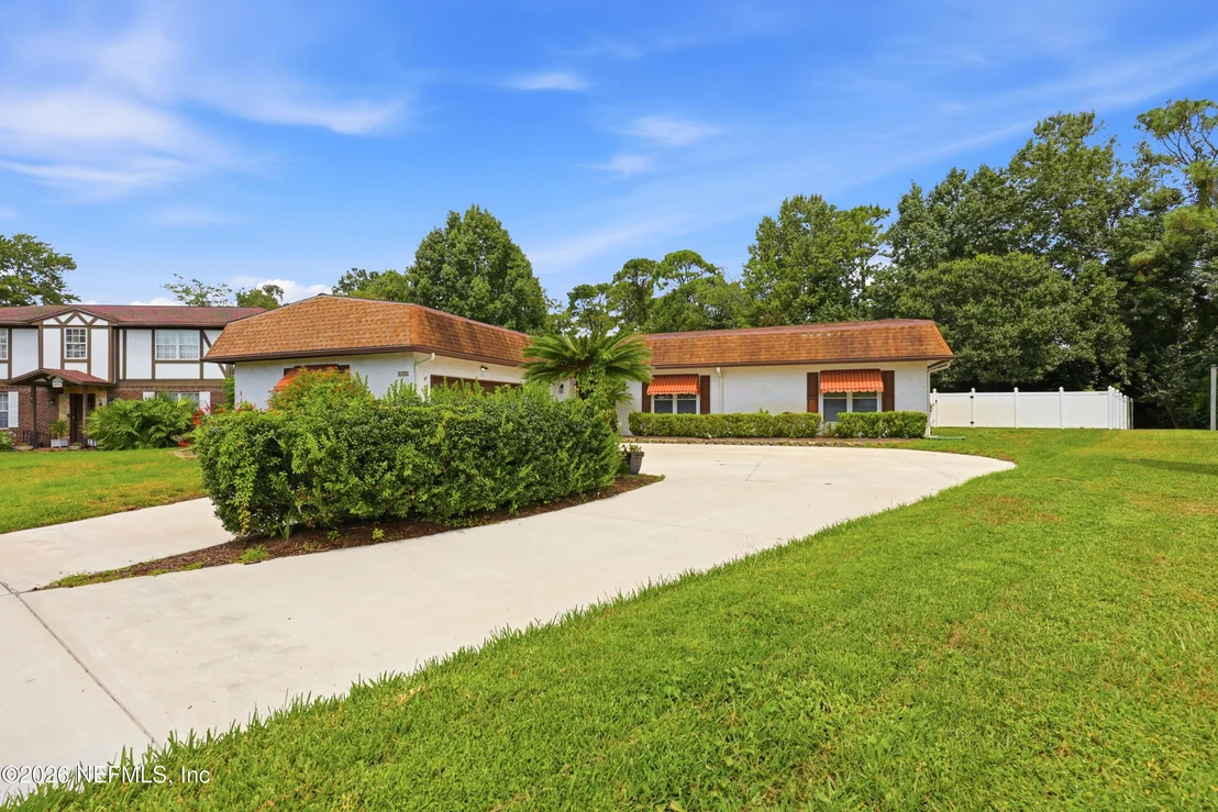 Photo of 6151 GRAYLING Drive