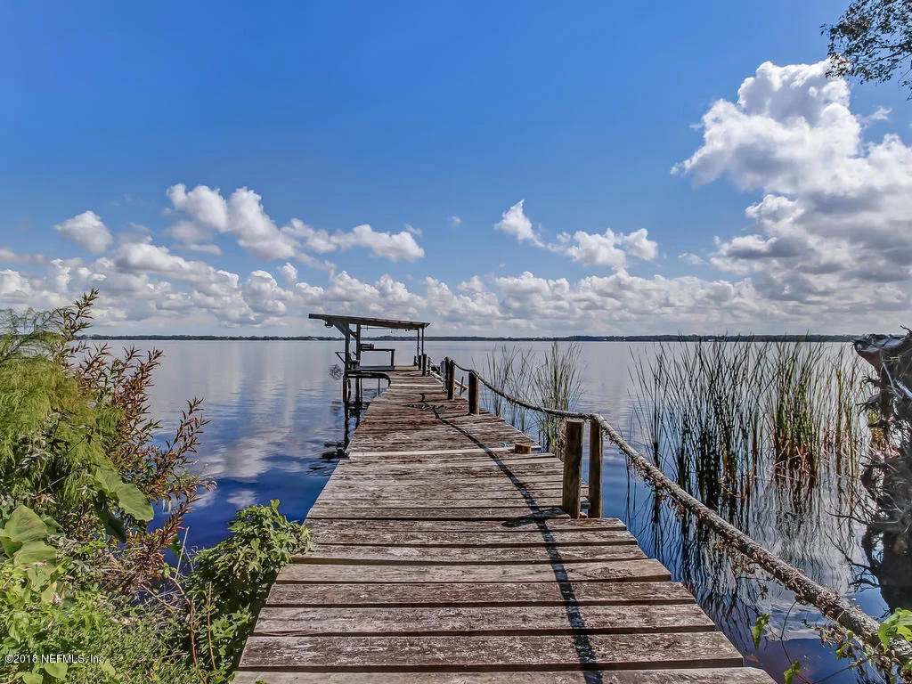 Photo of 595 W RIVER Road