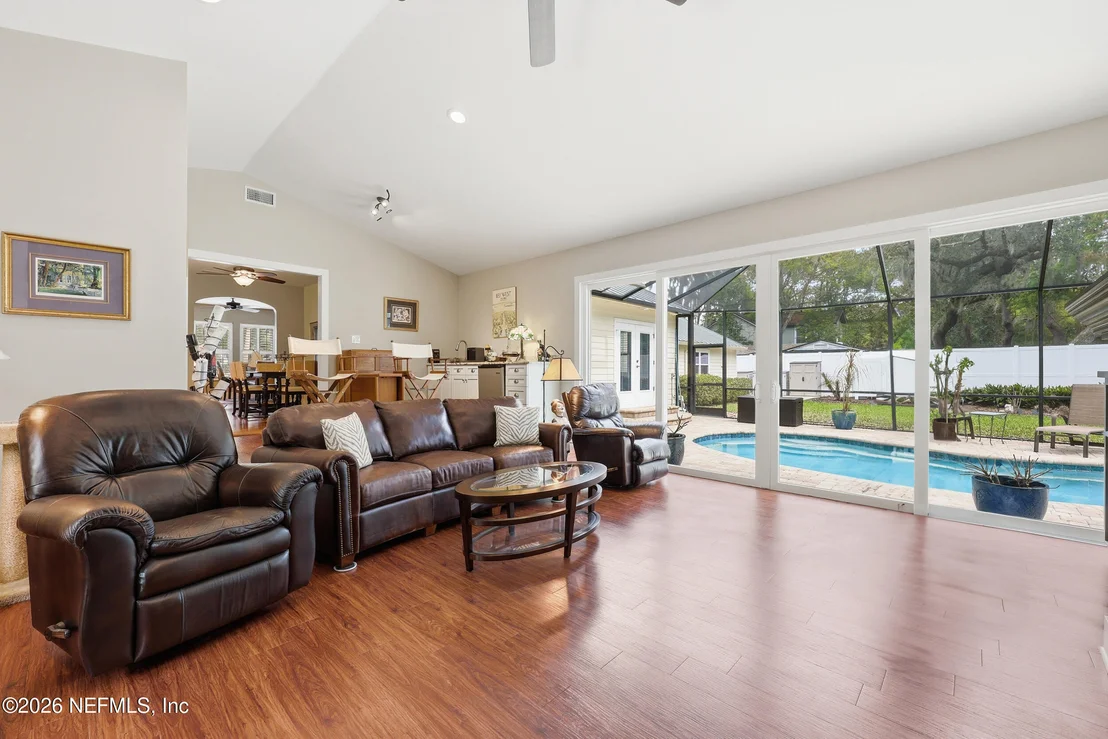 Photo of 17 SYLVAN Drive