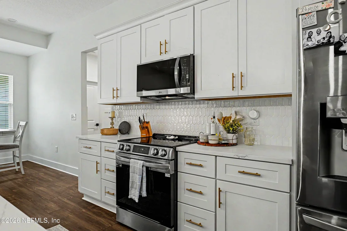 Photo of 44024 BREEZY Lane