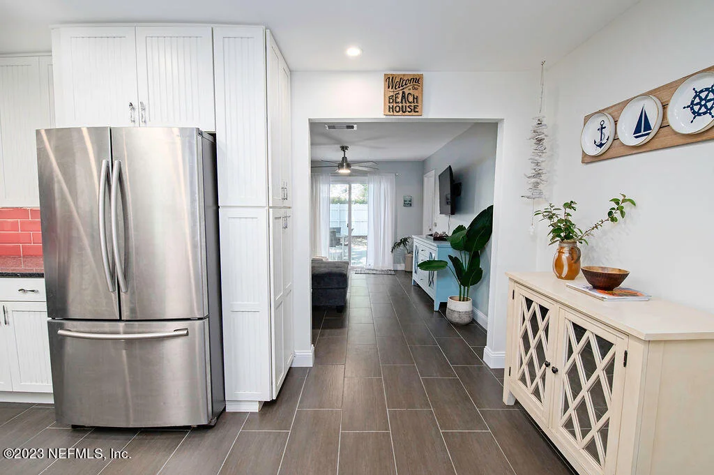 Photo of 405 E Street