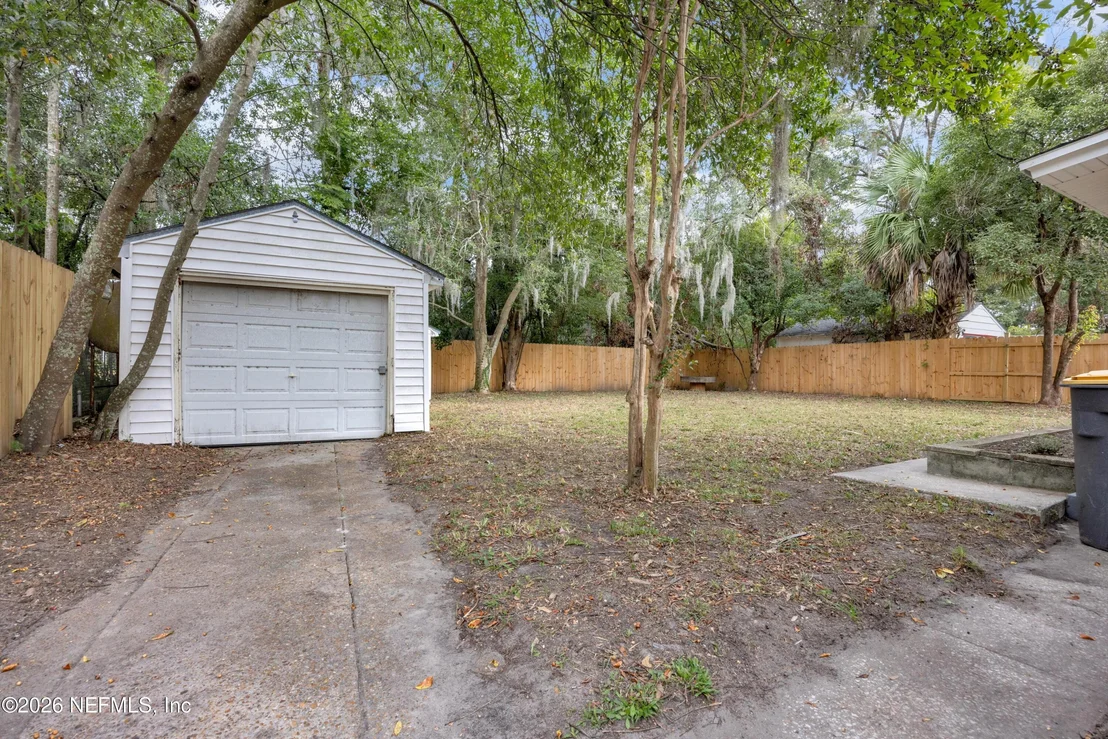 Photo of 1641 CHARON Road