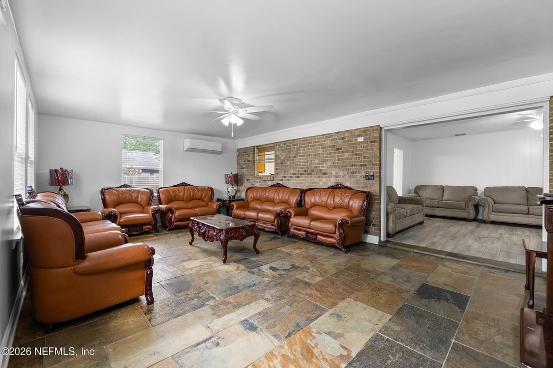 Photo of 3383 CHRYSLER Drive