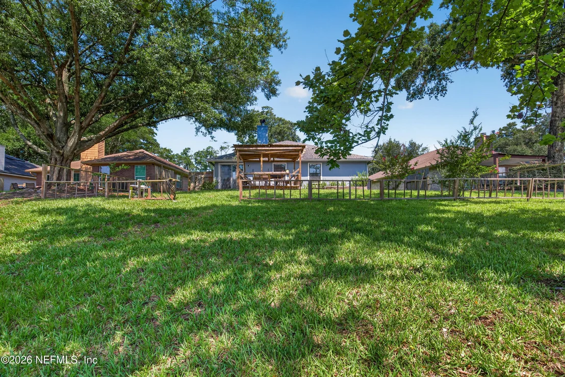 Photo of 1641 SPRING OAKS Lane