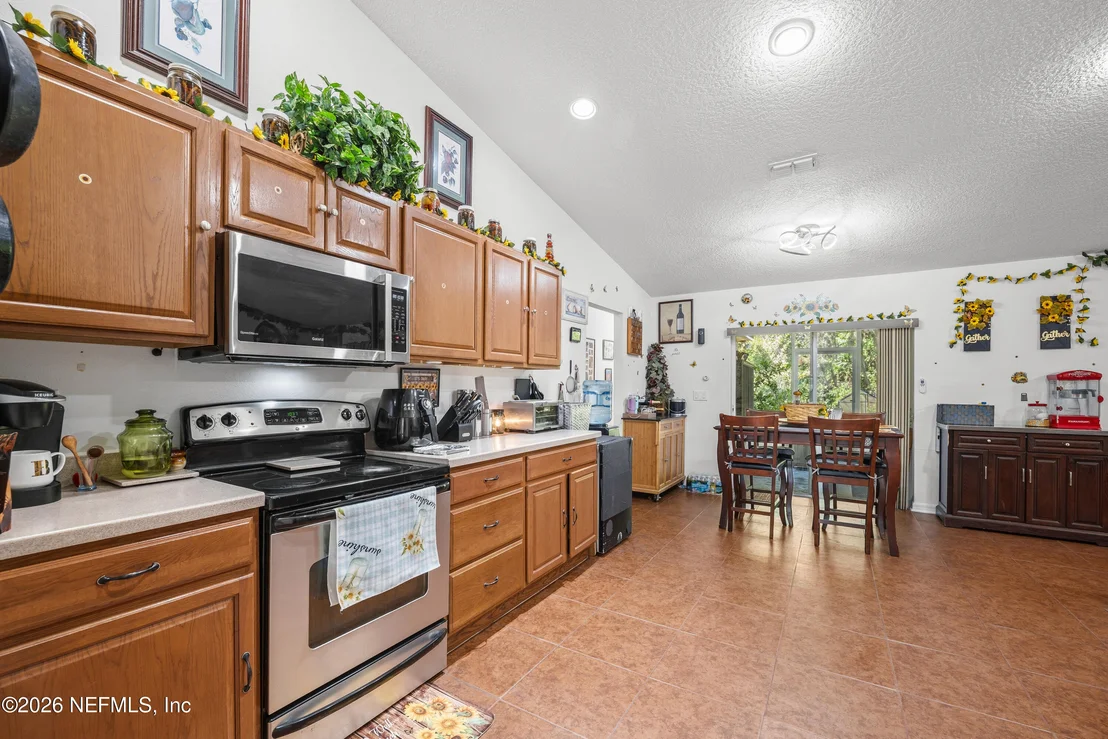 Photo of 97106 YORKSHIRE Drive
