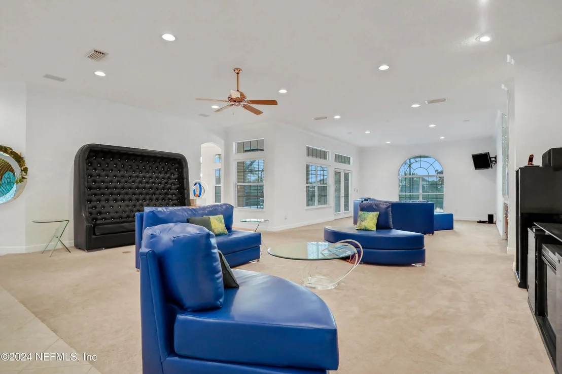 Photo of 225 CLEARLAKE Drive