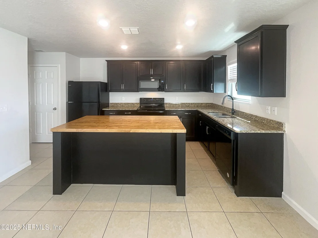 Photo of 77512 LUMBER CREEK Boulevard