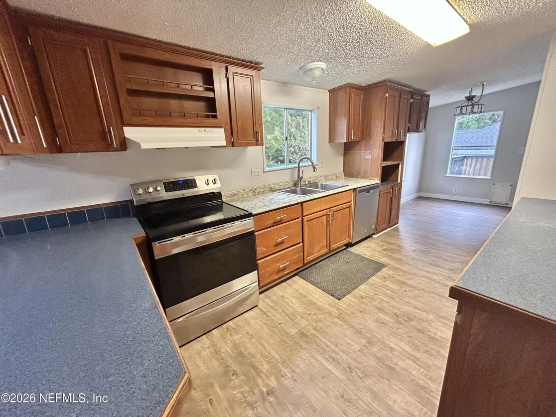Photo of 1150 FLOYD Street