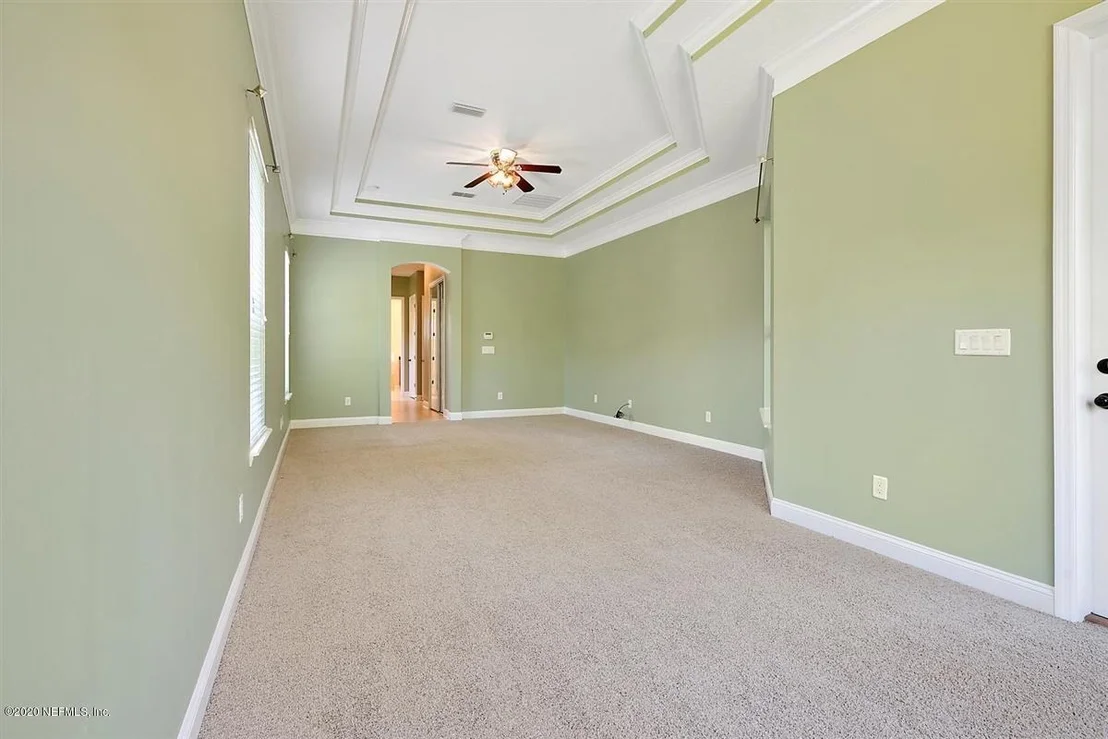 Photo of 305 TAVISTOCK Drive