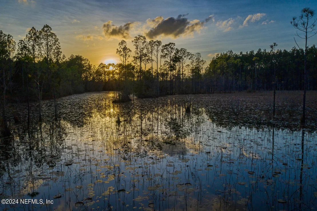 Photo of 306 SAWGRASS Drive