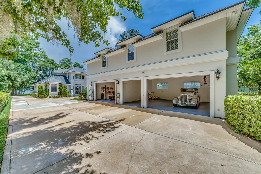 Photo of 110 FAIRWAY OAKS Drive