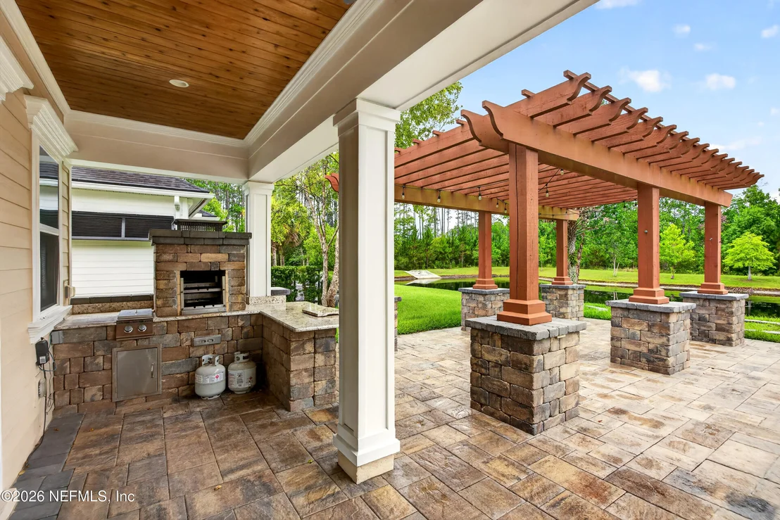 Photo of 186 FRESHWATER Drive