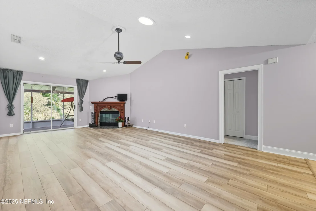 Photo of 1837 WESTON Circle