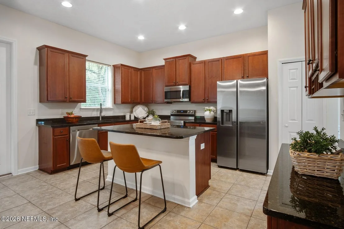 Photo of 535 ROSERUSH Lane