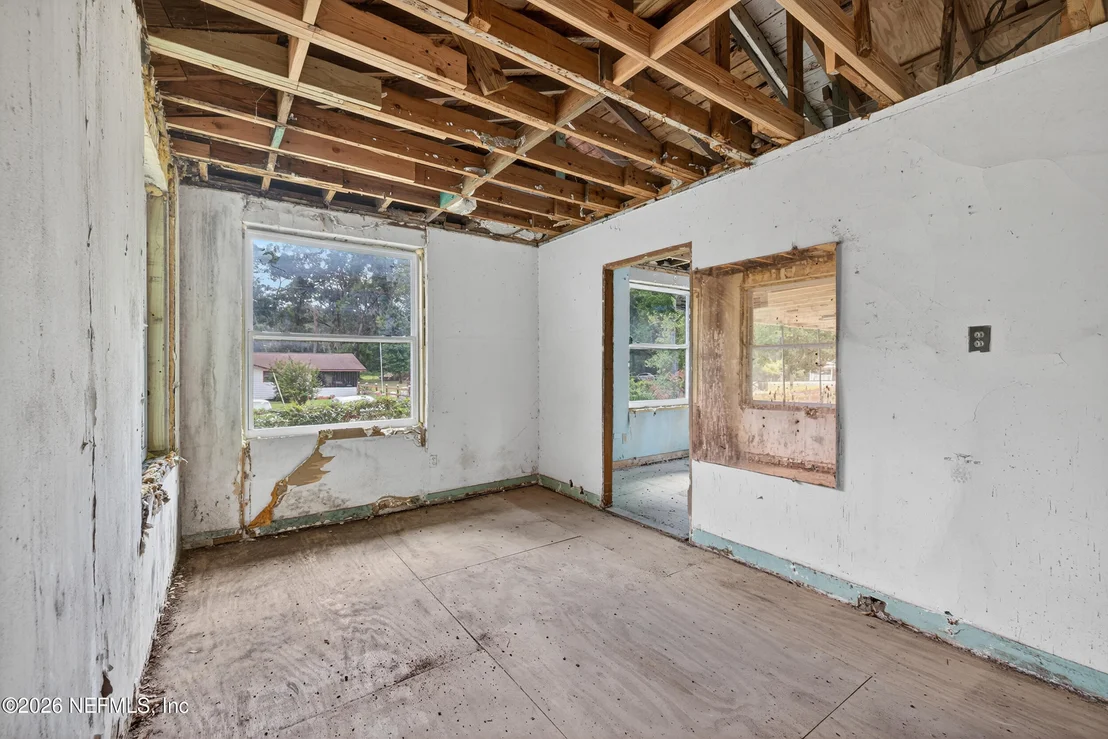 Photo of 9248 RIDGE Boulevard