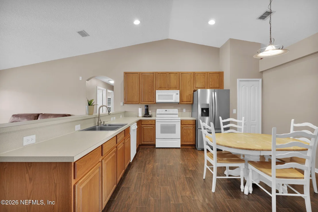 Photo of 13696 DEVAN LEE Drive E