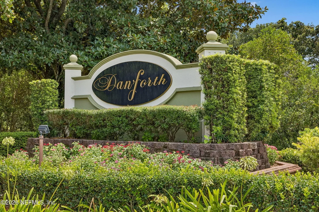Photo of 3941 DANFORTH Drive W
