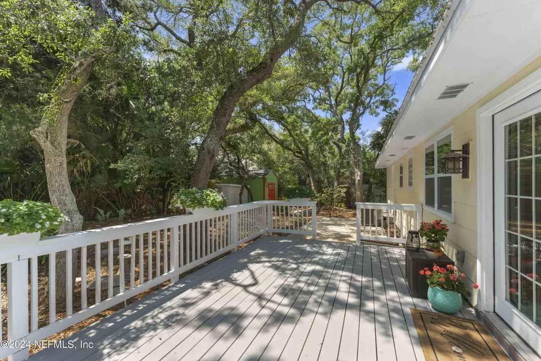 Photo of 405 THIRD Street
