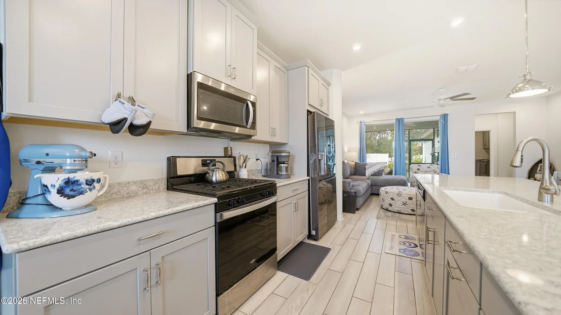 Photo of 624 PALMETTO Place
