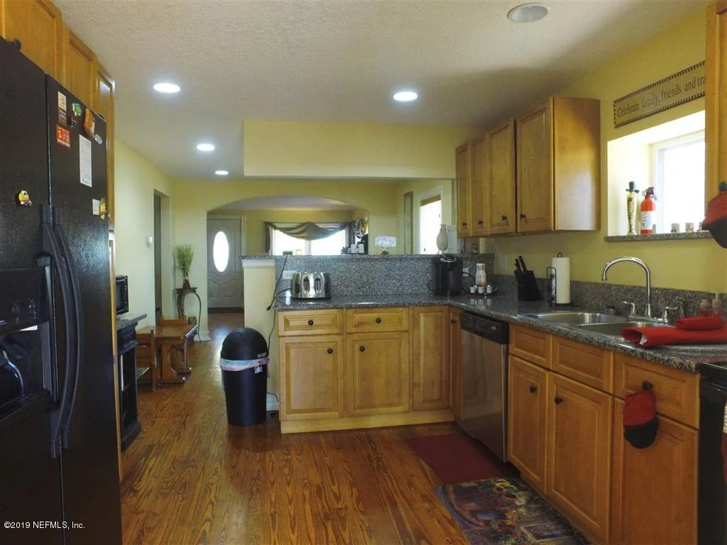 Photo of 127 DEHAVEN Street