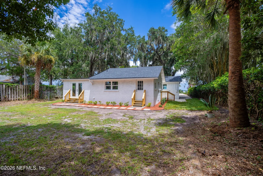 Photo of 1024 RIVER Road