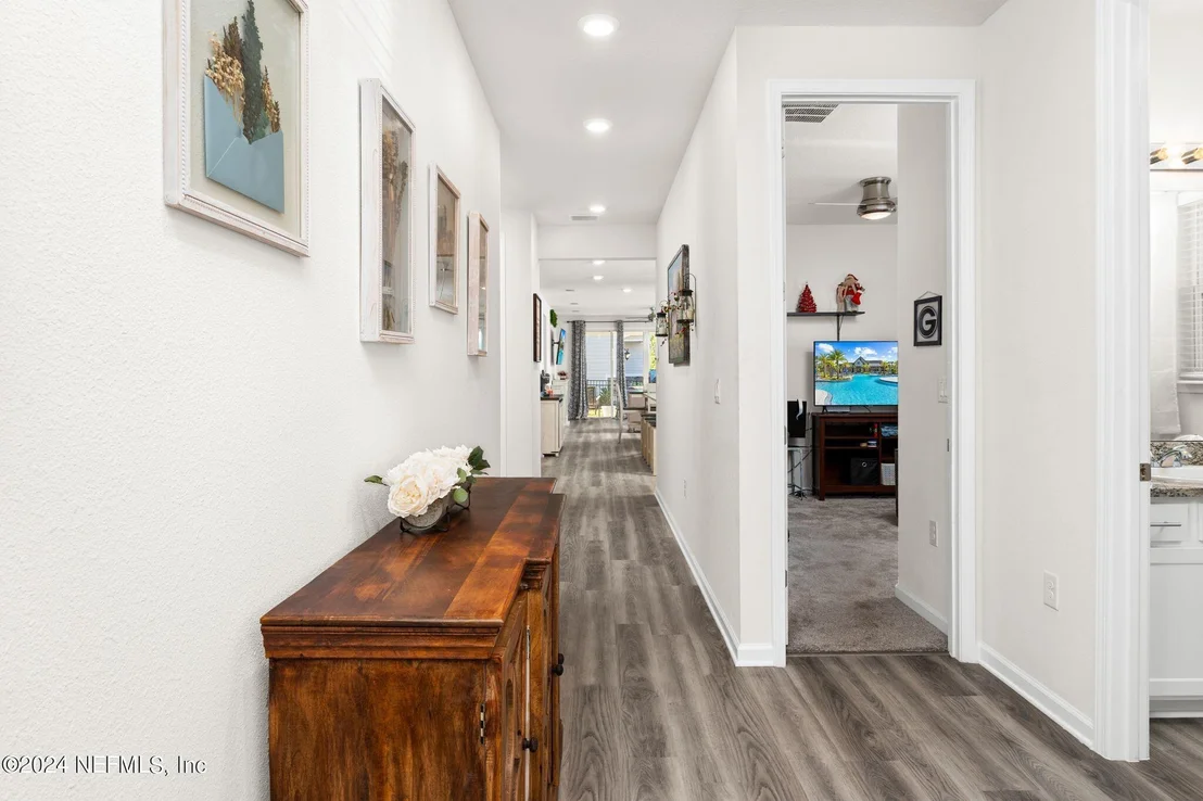Photo of 75693 SPOONBILL Lane