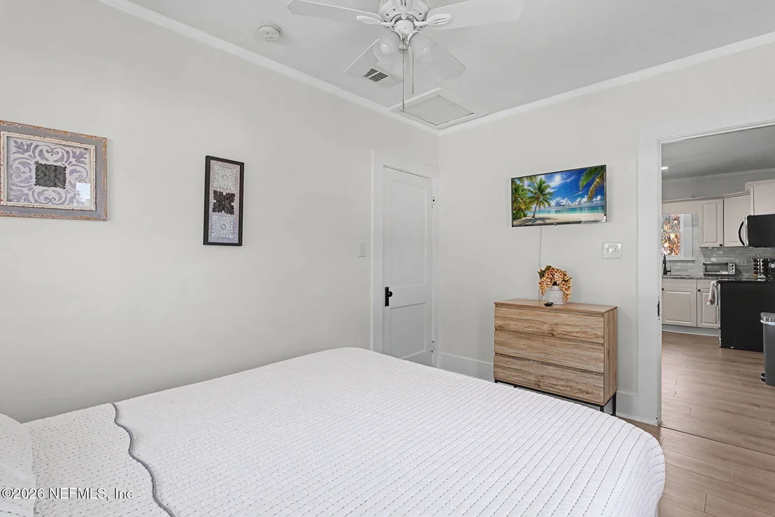 Photo of 16 MYRTLE Avenue