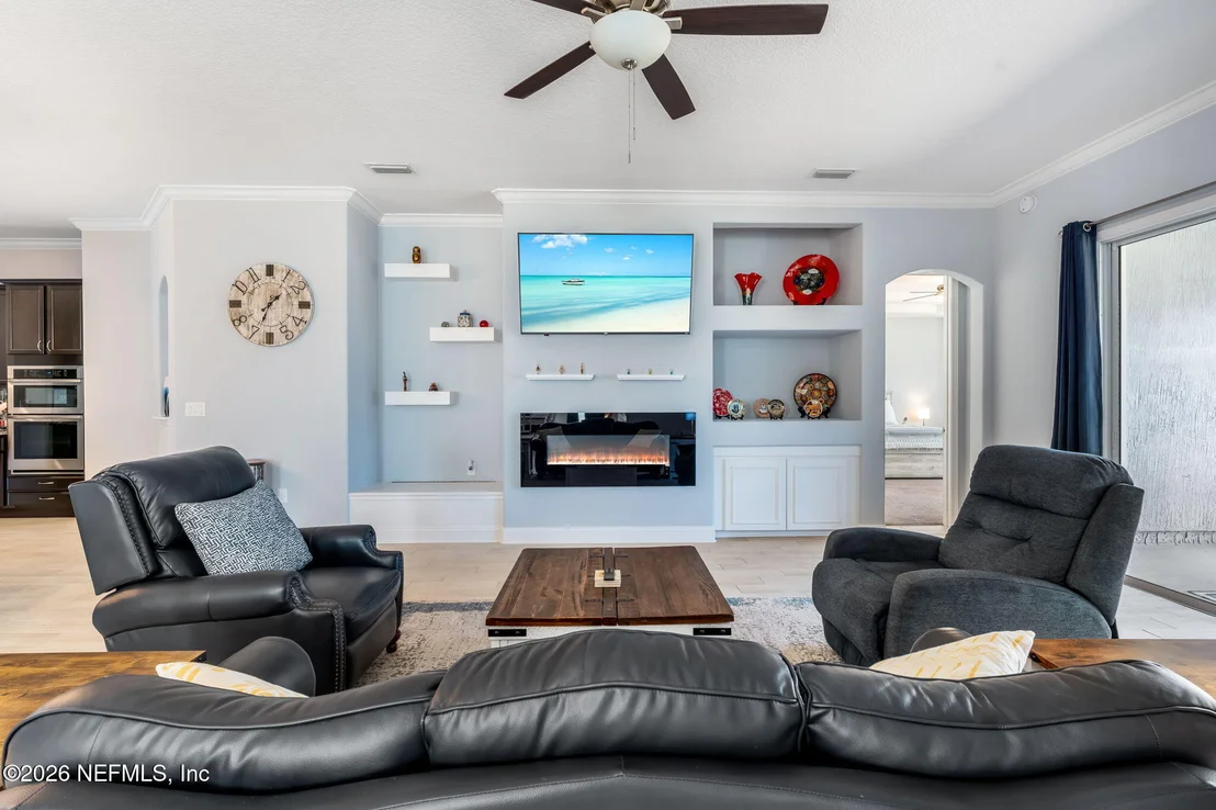 Photo of 348 WINDWALKER Drive