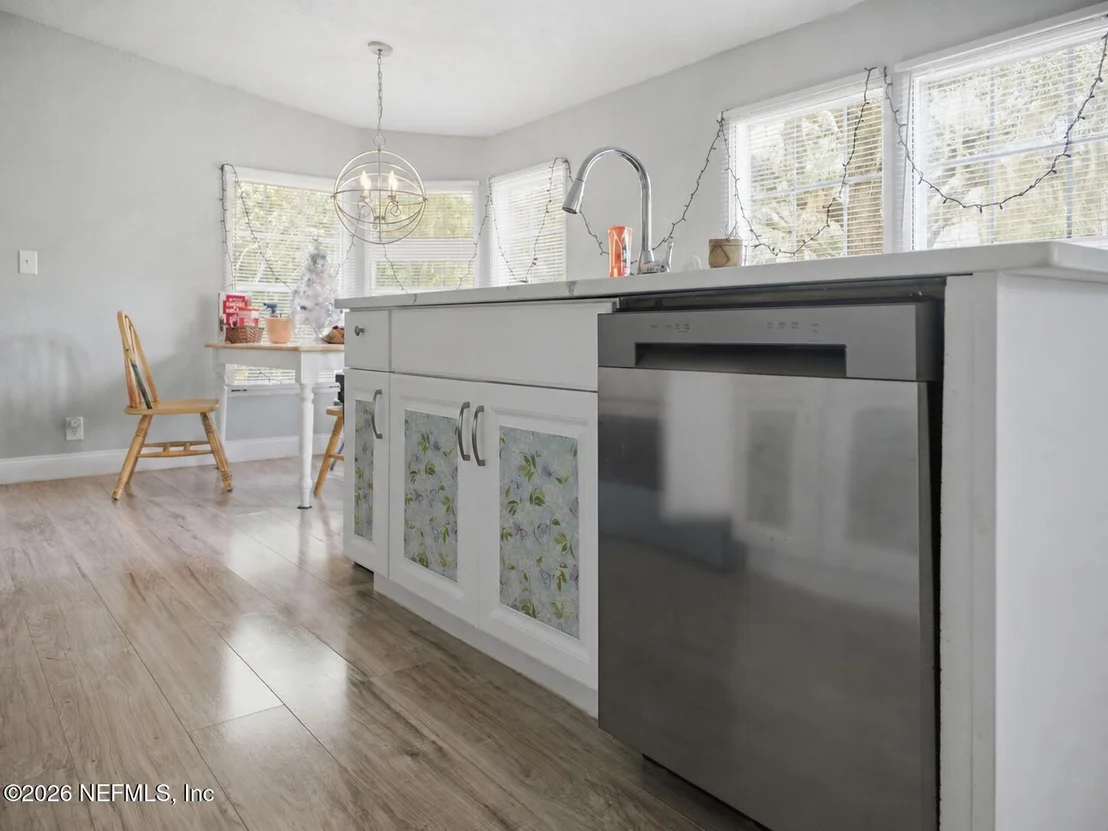 Photo of 820 SELMA Avenue
