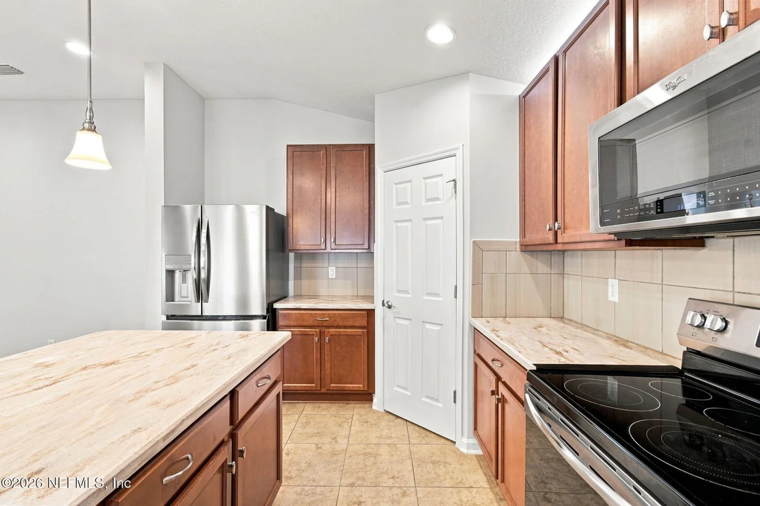 Photo of 9592 ABBY GLEN Circle