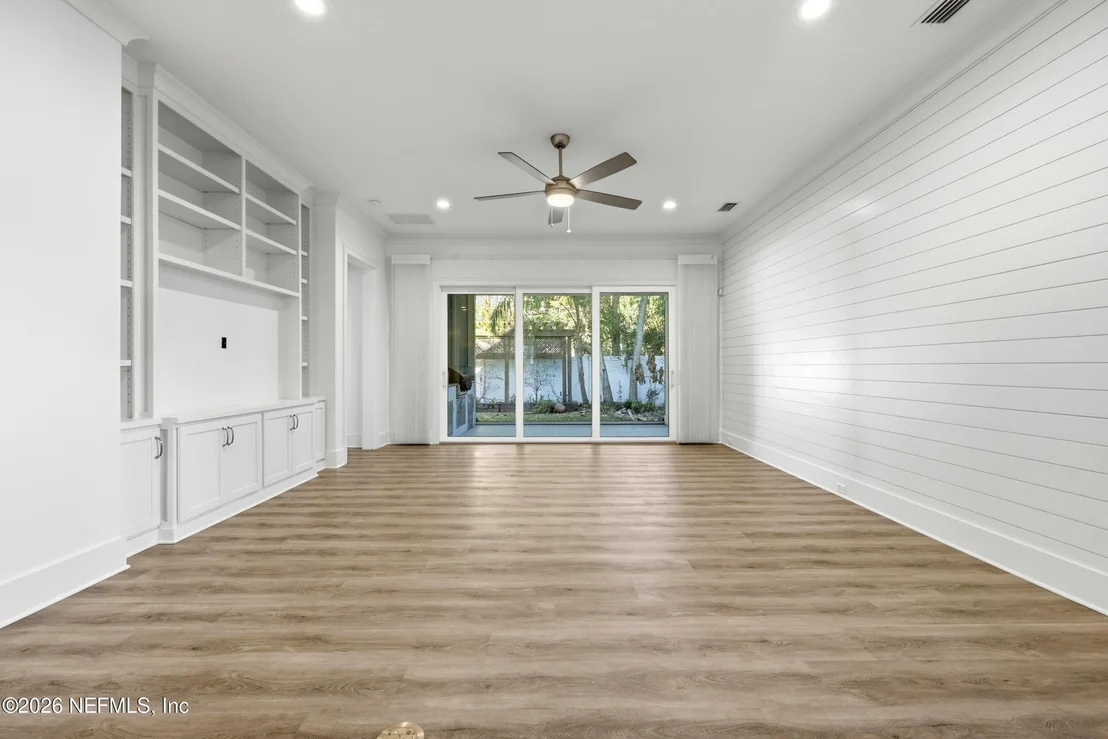 Photo of 264 OCEAN Boulevard