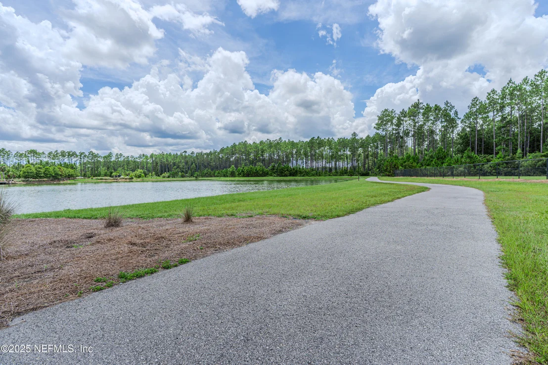 Photo of 575 BUTTONWOOD Loop