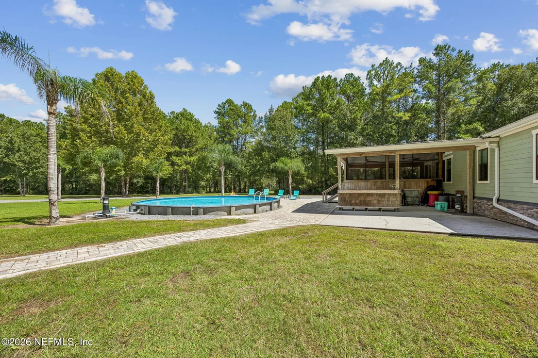 Photo of 35487 QUAIL Road N