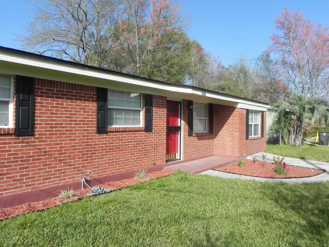Photo of 5223 CHIVALRY Drive