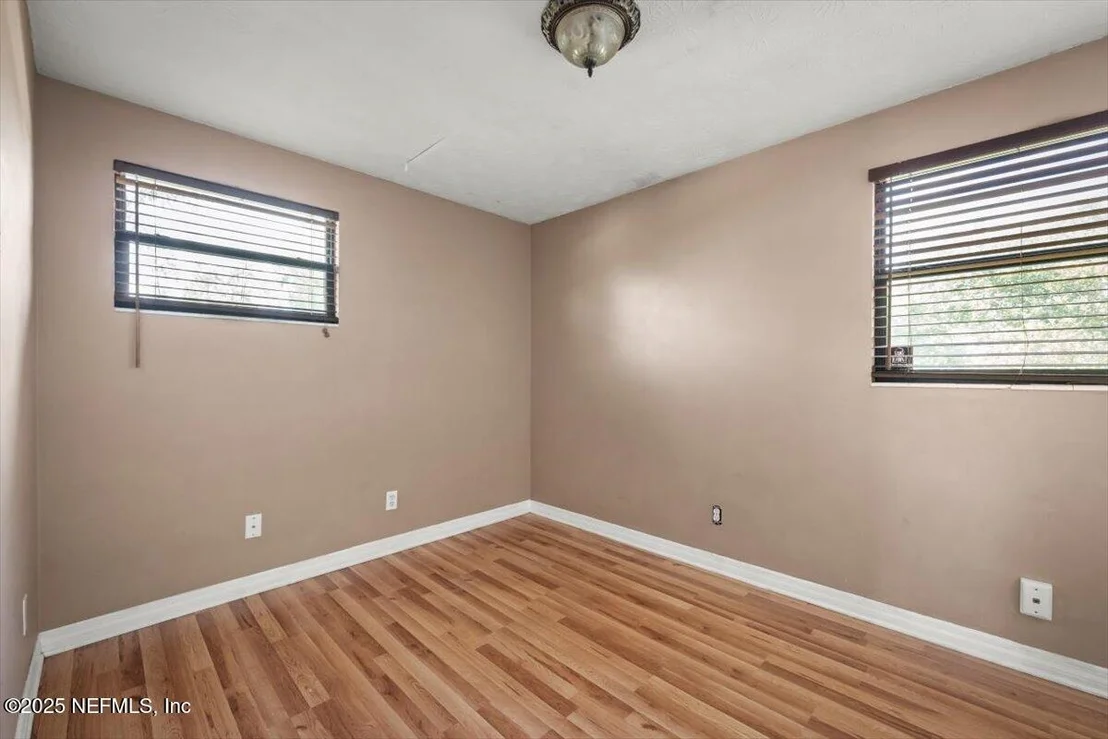Photo of 360 CANIS Drive W