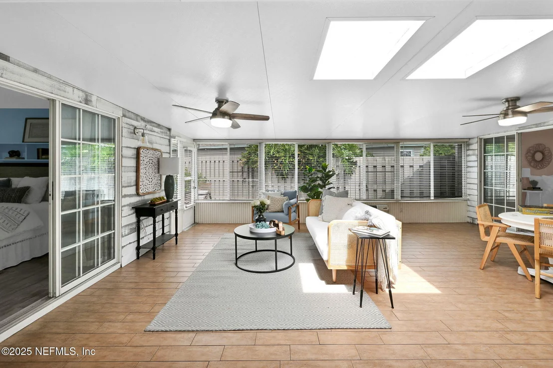 Photo of 107 HAMMOCK Circle