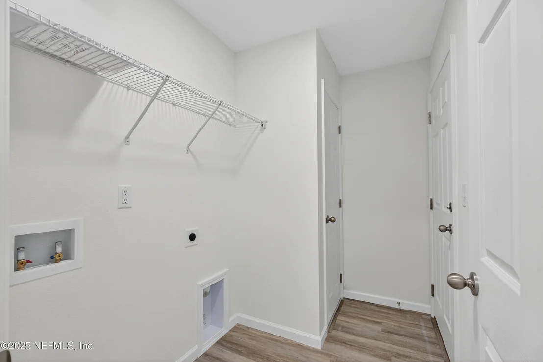 Photo of 8513 DANDY Avenue